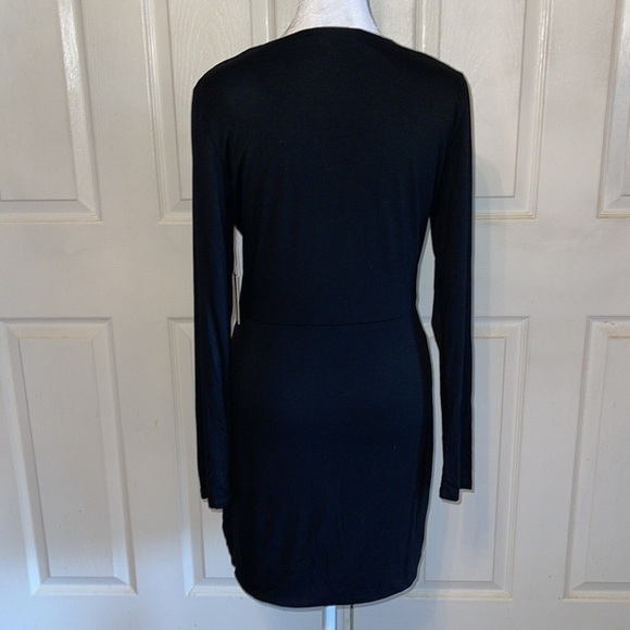 NWT Lovers And Friends Black Long Sleeve Tie Front Deep Plunge Mini Dress - Picture 5 of 9